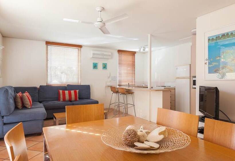 침실 2개 주택, The Hastings Beach Houses