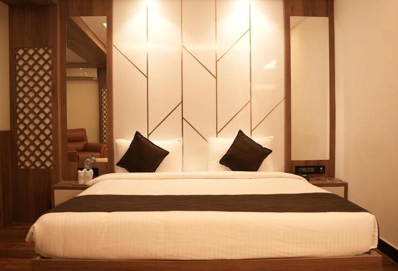 Номер Deluxe, Arcadia