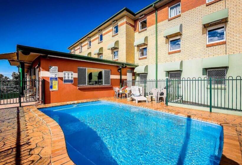 اتاق استاندارد سه نفره, Ibis Budget Dubbo