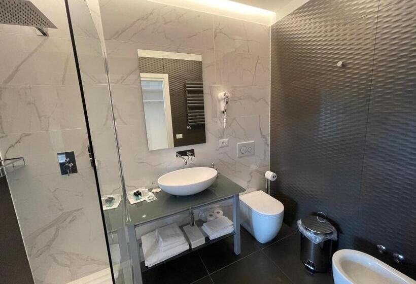 Номер Deluxe Вид на Море, Park Hotel Cellini