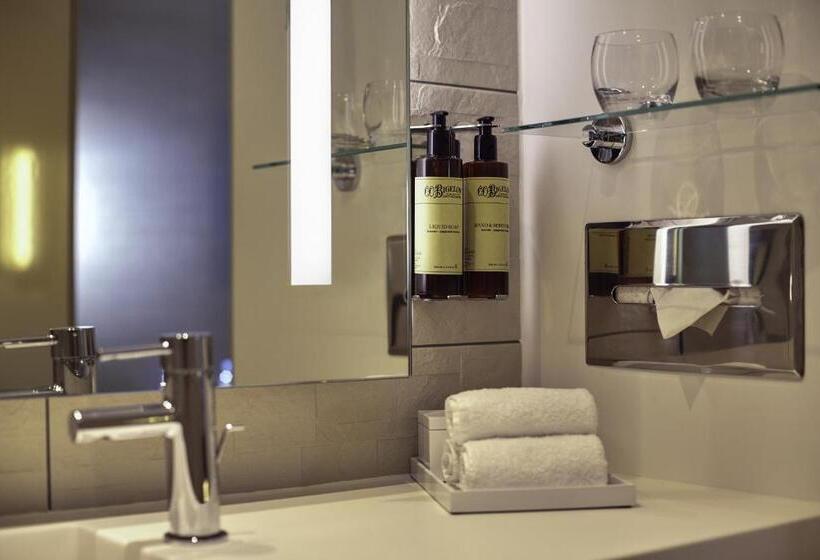 Семейный Номер, Pullman Paris Roissy Cdg Airport