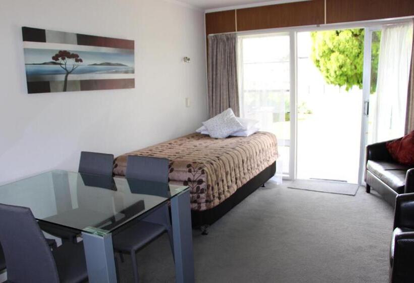 Апартаменты 1 Спальня, Peninsula Motel
