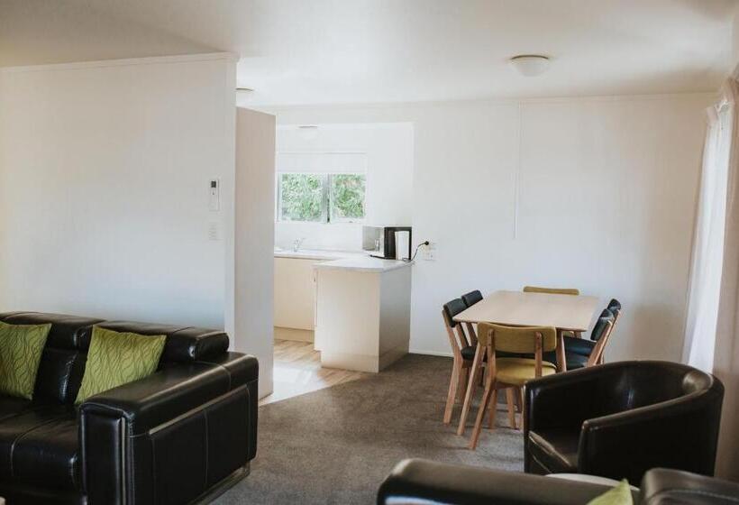 Дом 3 Спальни, Peninsula Motel