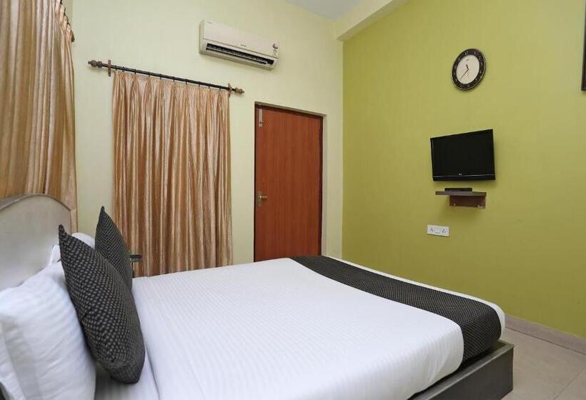 스탠다드 룸, Next Generation Guest House Block Bl Plot No 135