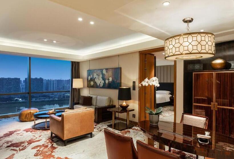 Люкс Deluxe Кровать Кинг, Intercontinental Changsha, An Ihg