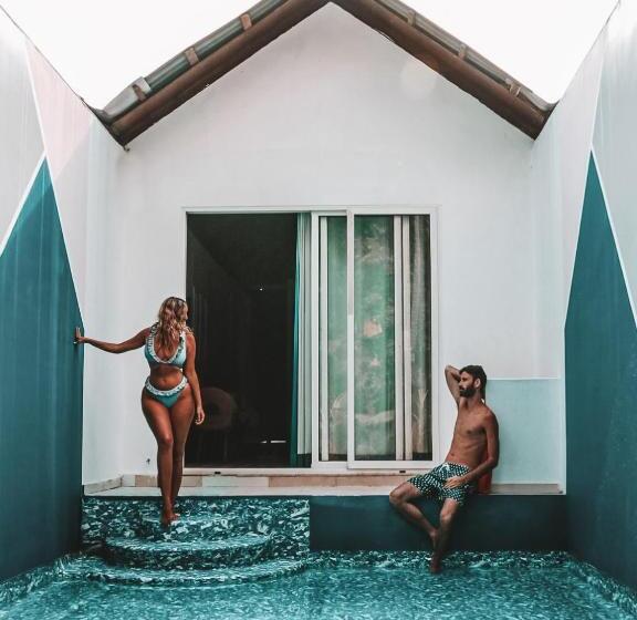 Люкс с Бассейном, Munjoh Ocean Resort