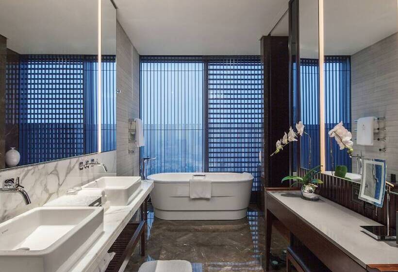 Номер Клуб, Nuo Hotel Beijing