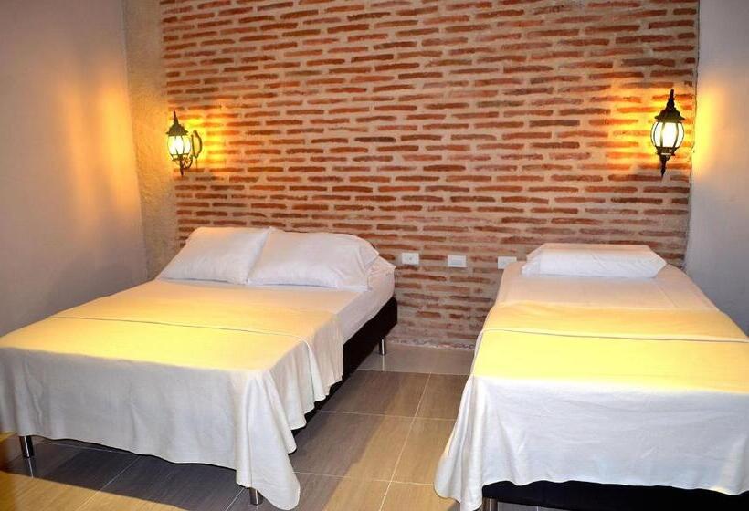 Трехместный Номер Deluxe, Galeria La Trinidad