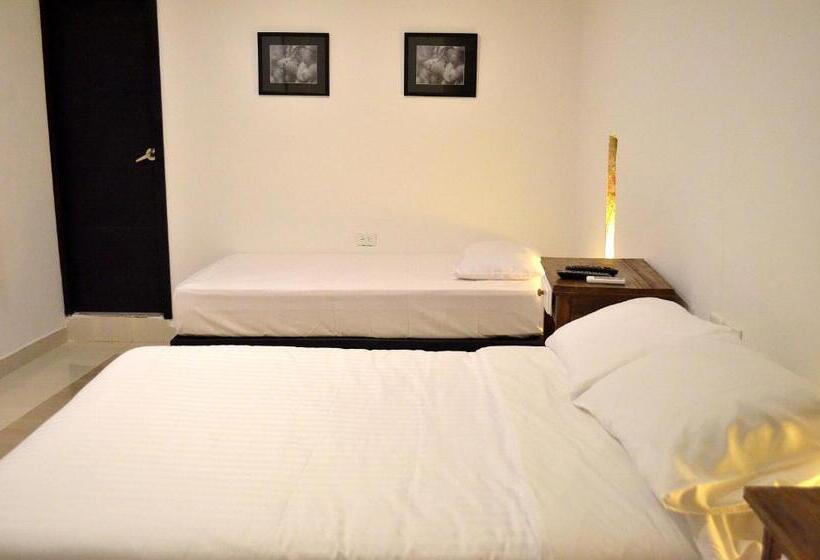 Трехместный Номер Deluxe, Galeria La Trinidad