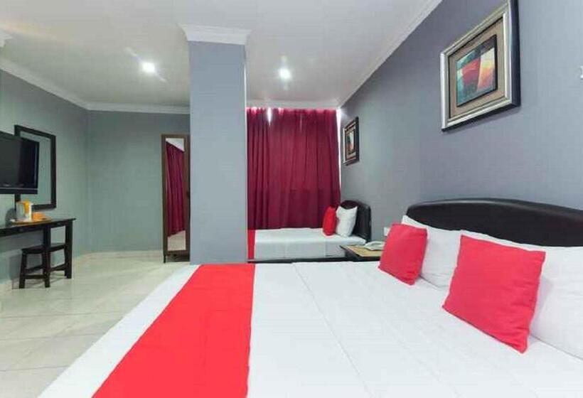 Трехместный Номер Deluxe, Puteri Ampang