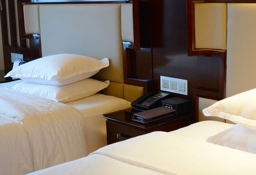 Номер Deluxe Вид на Озеро, Sheraton Changde Wuling