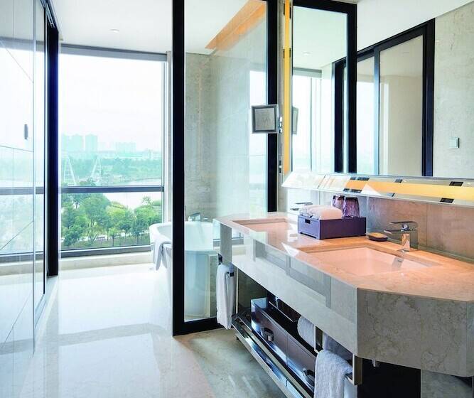 Люкс Повышенной Комфортности, Sheraton Changde Wuling