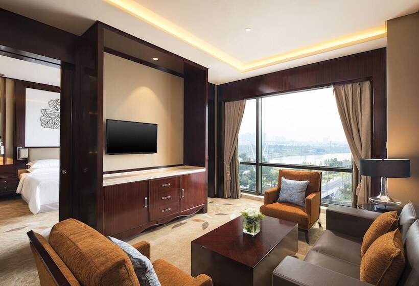 디럭스 스위트, Sheraton Changde Wuling