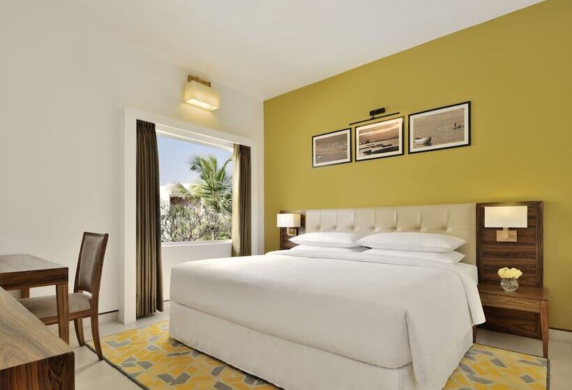 套房带泳池景, Four Points By Sheraton Mahabalipuram Resort & Convention Center