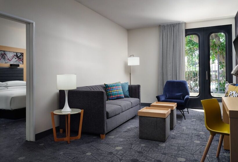스위트, Aloft El Segundo  Los Angeles Airport