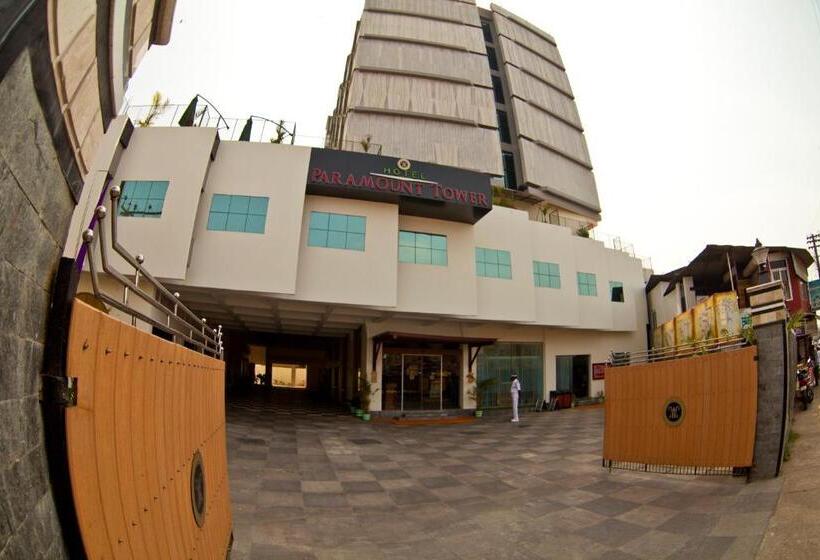 חדר דלוקס, Paramount Tower