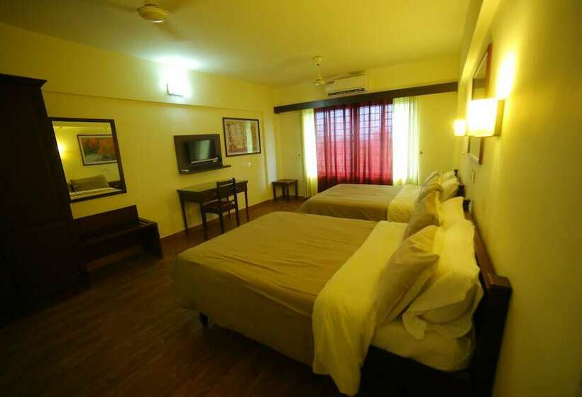 家庭套房, Plaza Suites