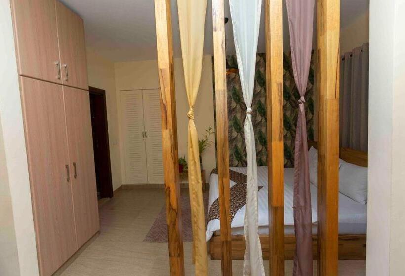 غرفة سوبيريور, Roots Apartment