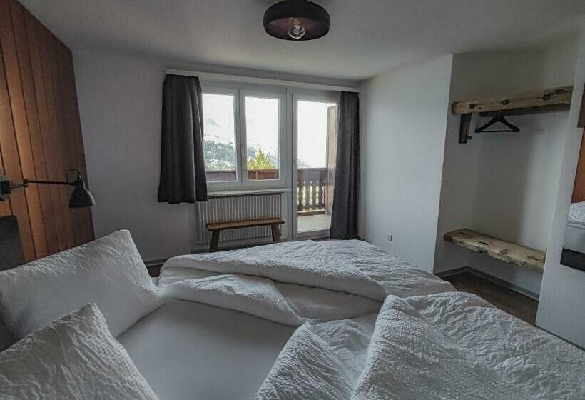 Номер Deluxe с Балконом, Berghotel Weisshorn