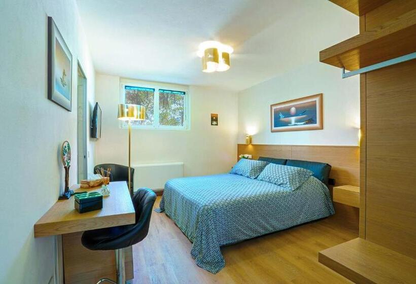 Номер Стандарт Вид на Бассейн, Villa Vittoria B&b   Wellness