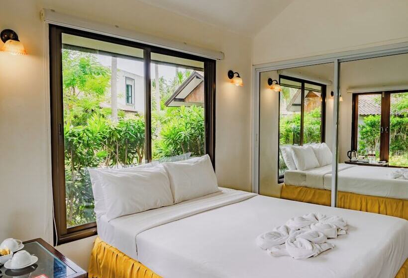 Студио Стандарт Вид на Сад, Am Samui Resort Taling Ngam