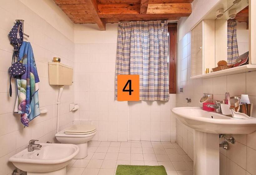 Апартаменты 3 Спальни, Il Colombaro