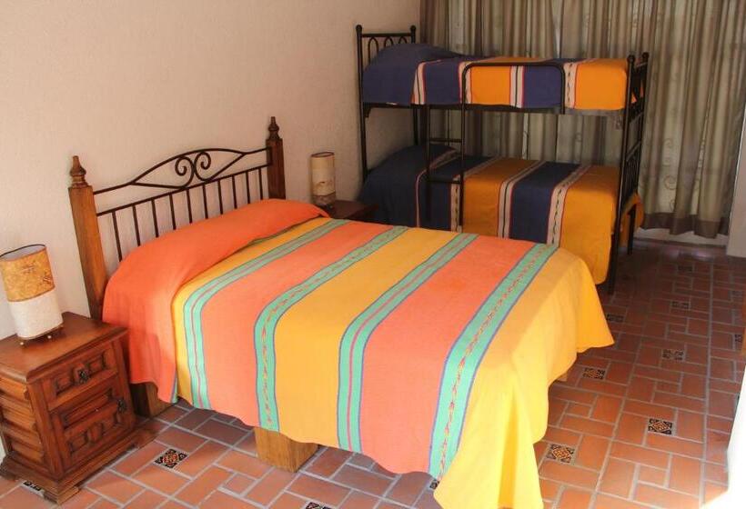 سوییت, La Villa Real