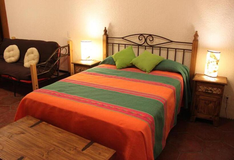 Deluxe Suite King Bed, La Villa Real