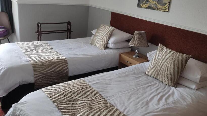 Номер Economy, Tuxford House