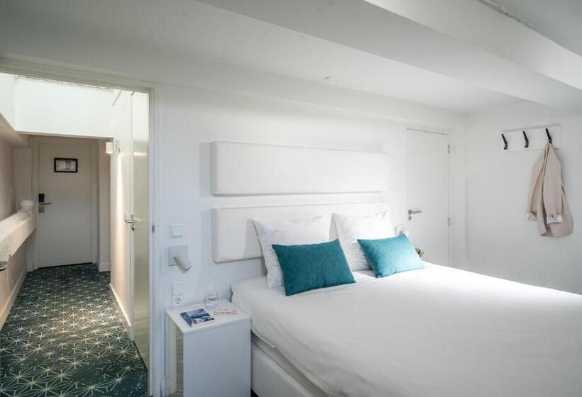 2 Bedroom Family Apartment, Yays Amsterdam Salthouse Canal By Numa