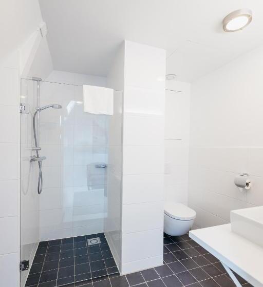 1 Bedroom Apartment, Yays Amsterdam Salthouse Canal By Numa