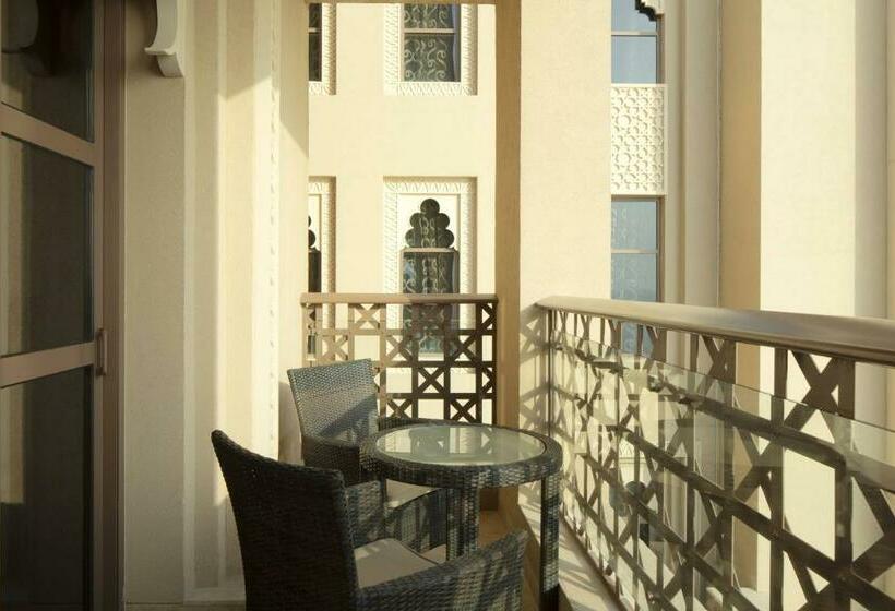 Номер Superior Кровать Кинг, Sheraton Sharjah Beach Resort And Spa