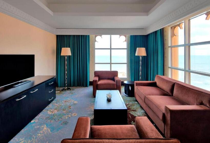 Люкс Клуб, Sheraton Sharjah Beach Resort And Spa
