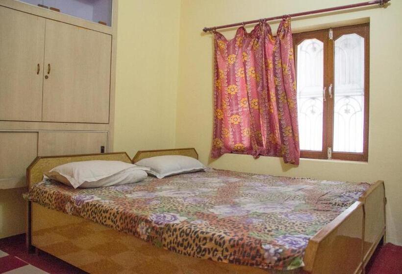 Номер Стандарт Совместная Ванная, Somit Paying Guest House