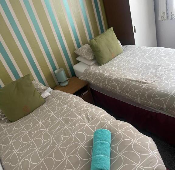 スタンダードルーム, Uk Travel & Hospitality Ltd Ta Canberra