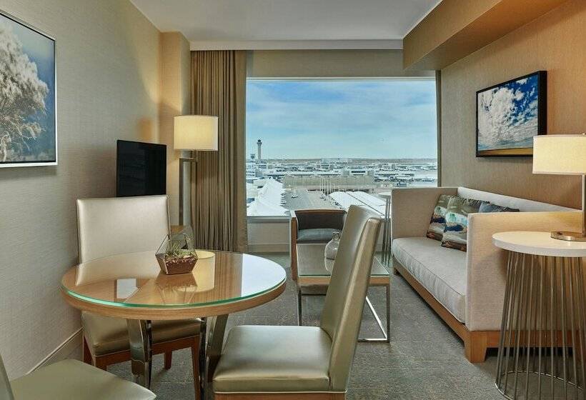 Президентский Люкс, The Westin Denver International Airport