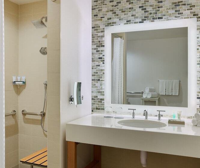Номер Deluxe, The Westin Denver International Airport