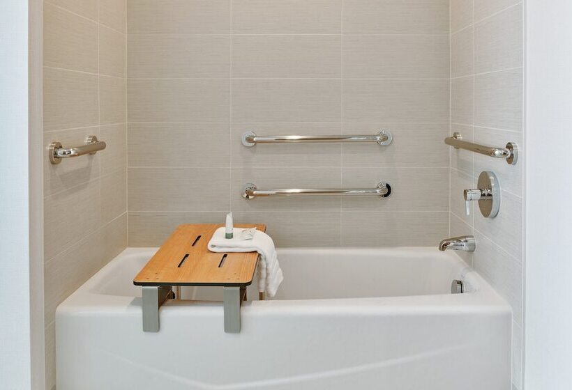 Номер Deluxe, The Westin Denver International Airport