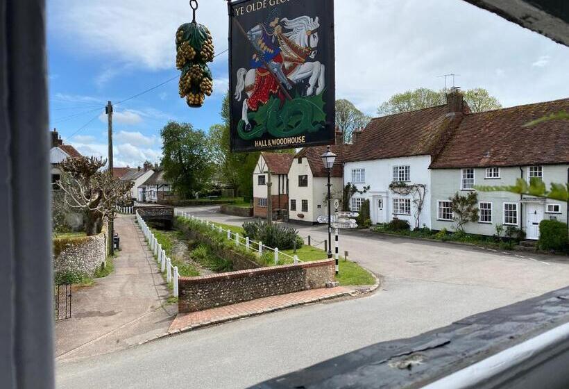 Номер Superior Кровать Кинг, Ye Olde George Inn  Badger Pubs