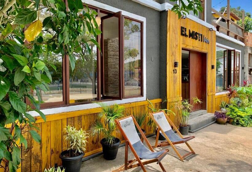 スタンダード４人部屋, Gurú Hostel Buzios