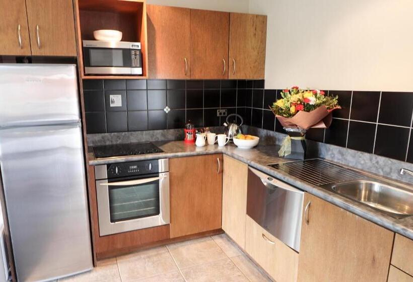 Апартаменты 2 Спальни, Coleraine Suites & Apartments