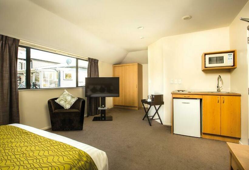سوییت, Greenlane Suites