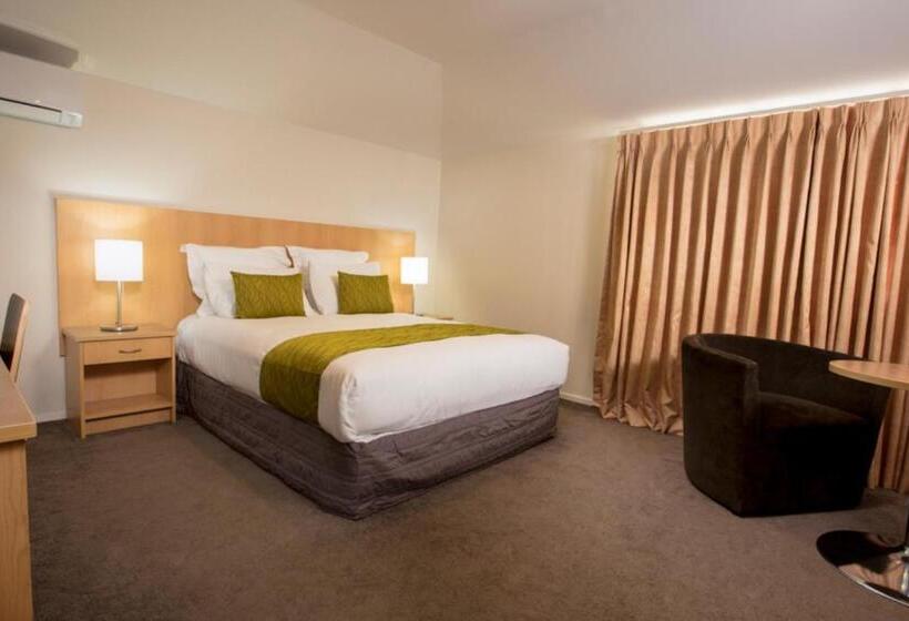سوییت, Greenlane Suites