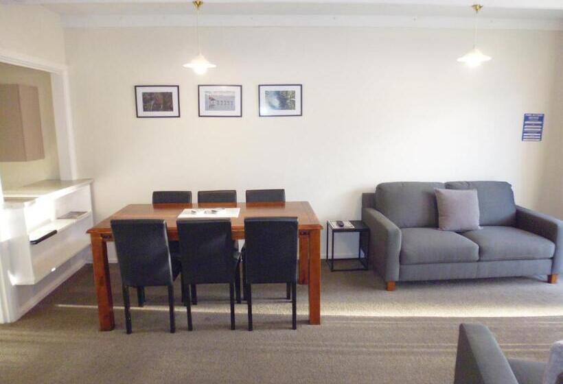 Семейные Апартаменты, Spa Lodge Motel