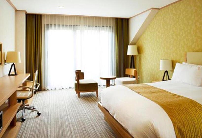 Номер Стандарт Вид на Горы, Holiday Inn Resort Alpensia Pyeongchang, An Ihg