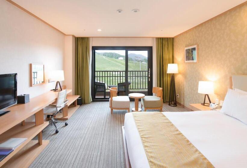 Номер Стандарт Вид на Горы, Holiday Inn Resort Alpensia Pyeongchang, An Ihg