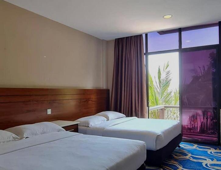 Chambre Familiale Deluxe, Malibest Resort