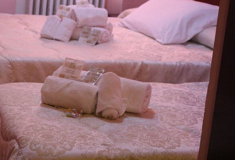 اتاق استاندارد سه نفره, Miletto