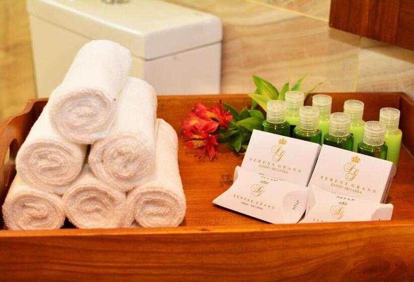 Habitación Cuádruple Deluxe, Serene Kandy