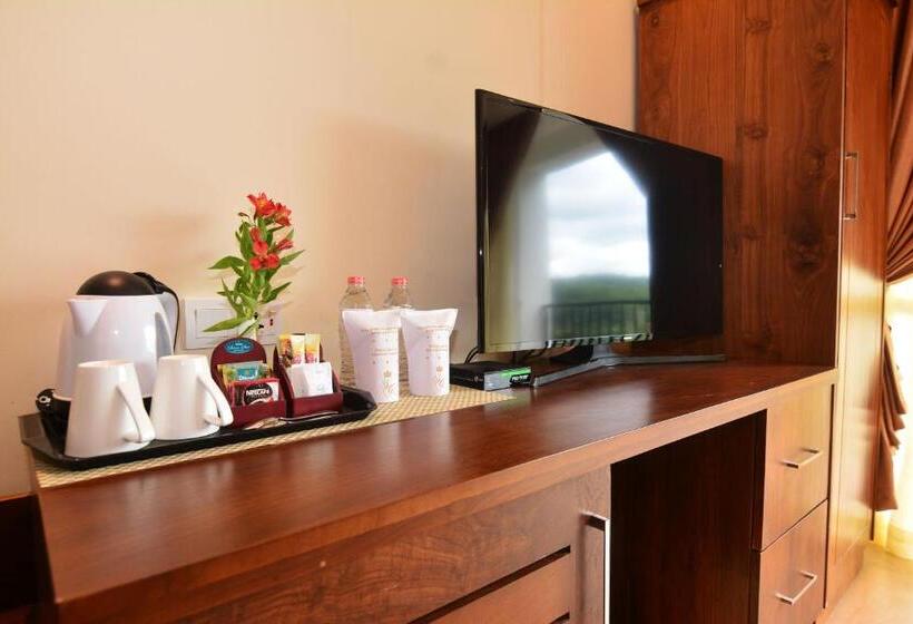 Habitación Triple Estándar, Serene Kandy